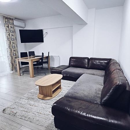 Apartament Dem Radulescu 3 Camere! Ramnicu Valcea Ngoại thất bức ảnh