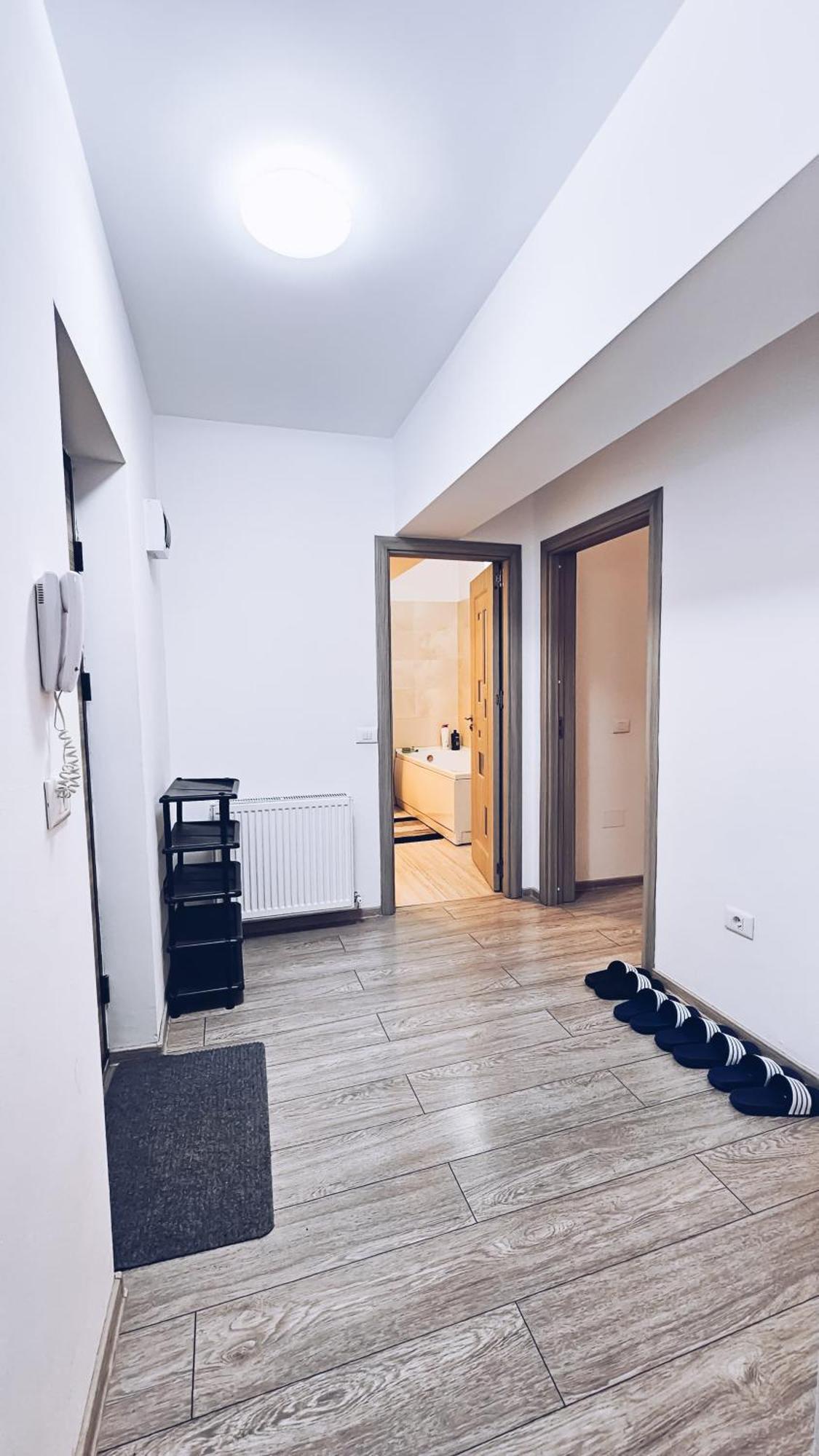 Apartament Dem Radulescu 3 Camere! Ramnicu Valcea Ngoại thất bức ảnh